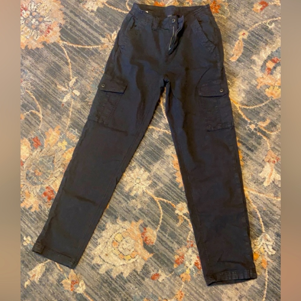 American Eagle Black Cargo Pants Straight Leg.